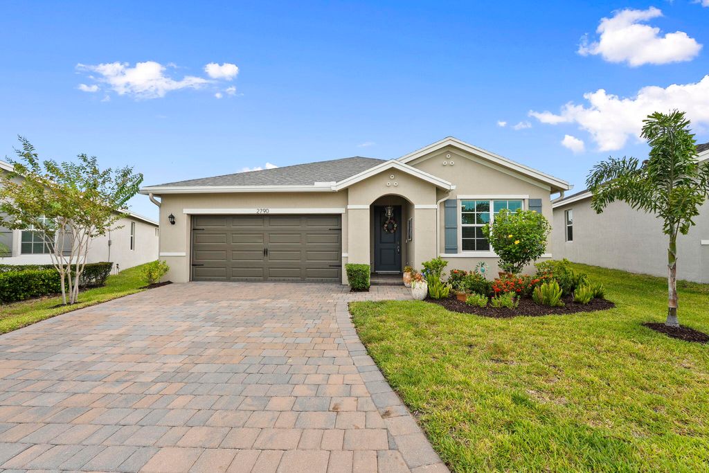 Photo of 2790 NE Breezeway Circle, Jensen Beach, FL 34957 (MLS # R11119695)