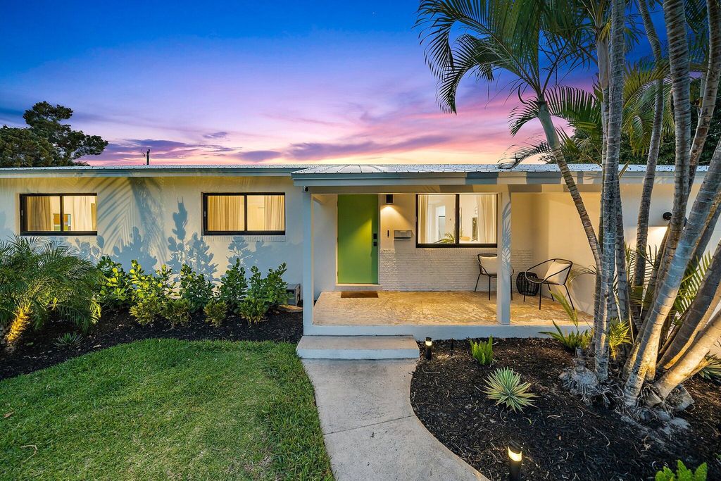 Photo of 625 Flotilla Lane, North Palm Beach, FL 33408 (MLS # R11075361)