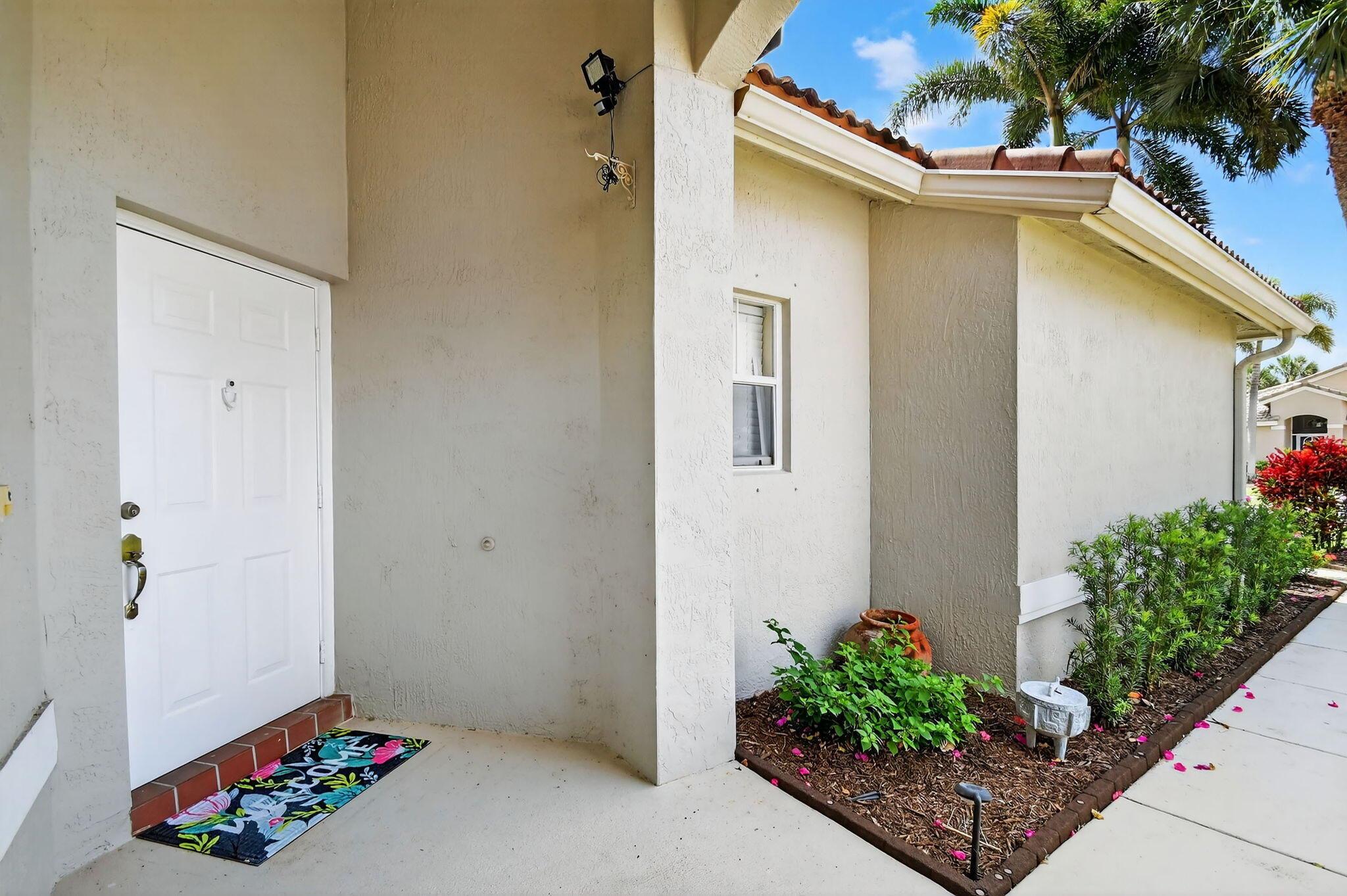 5146 Prairie Dunes Village Circle, Lake Worth, FL, 33463/$559,000 3 5146 Prairie Dunes Village Circle
