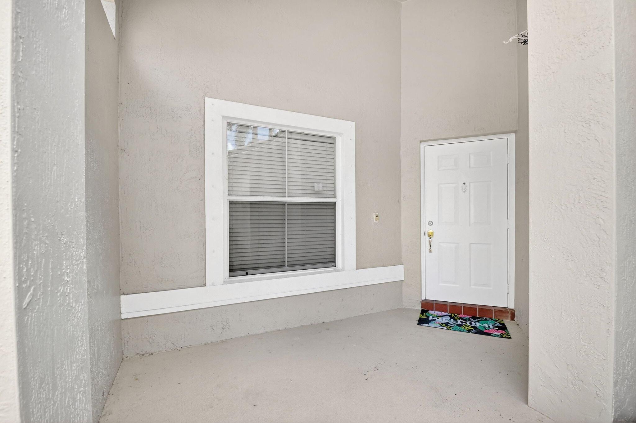 5146 Prairie Dunes Village Circle, Lake Worth, FL, 33463/$559,000 4 5146 Prairie Dunes Village Circle