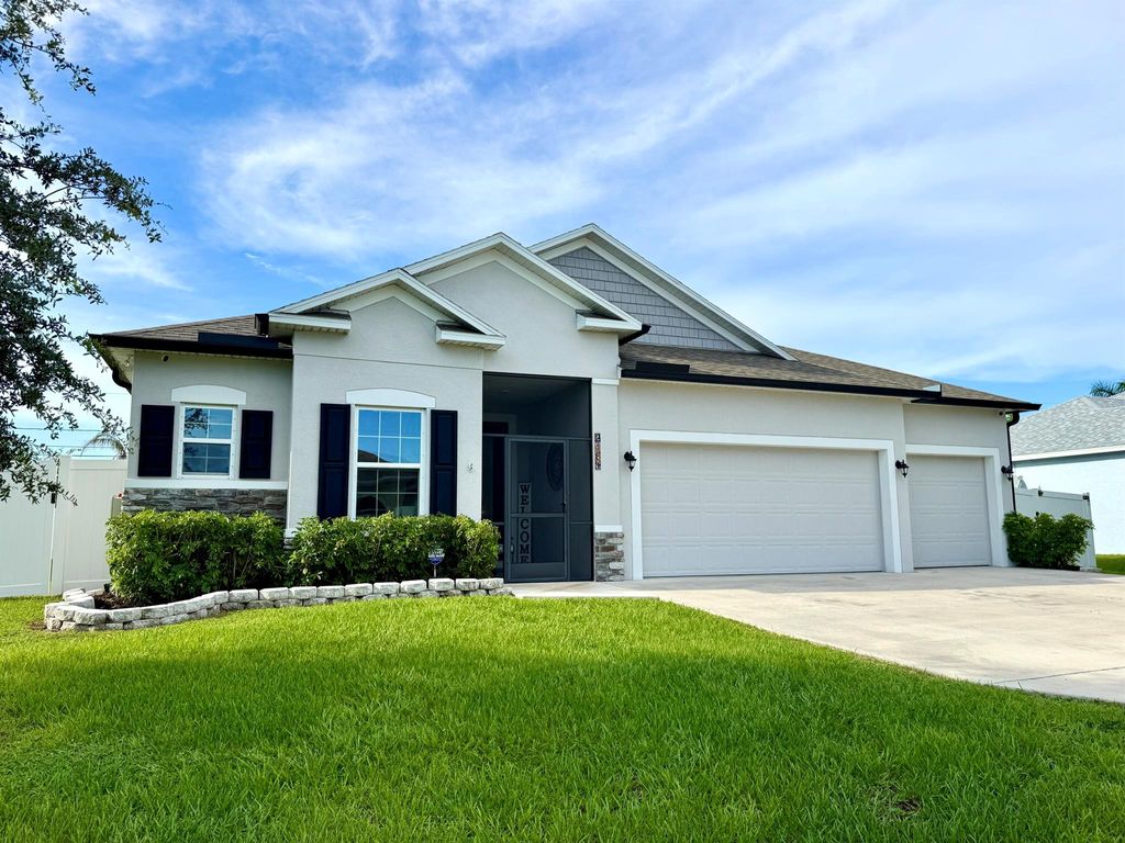 Photo of 2761 SW Palace Avenue, Port Saint Lucie, FL 34987 (MLS # R11097876)