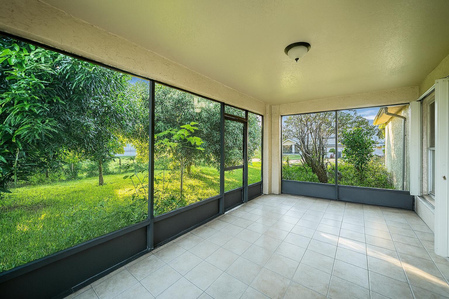 PORT ST LUCIE SECTION 33 - Residential