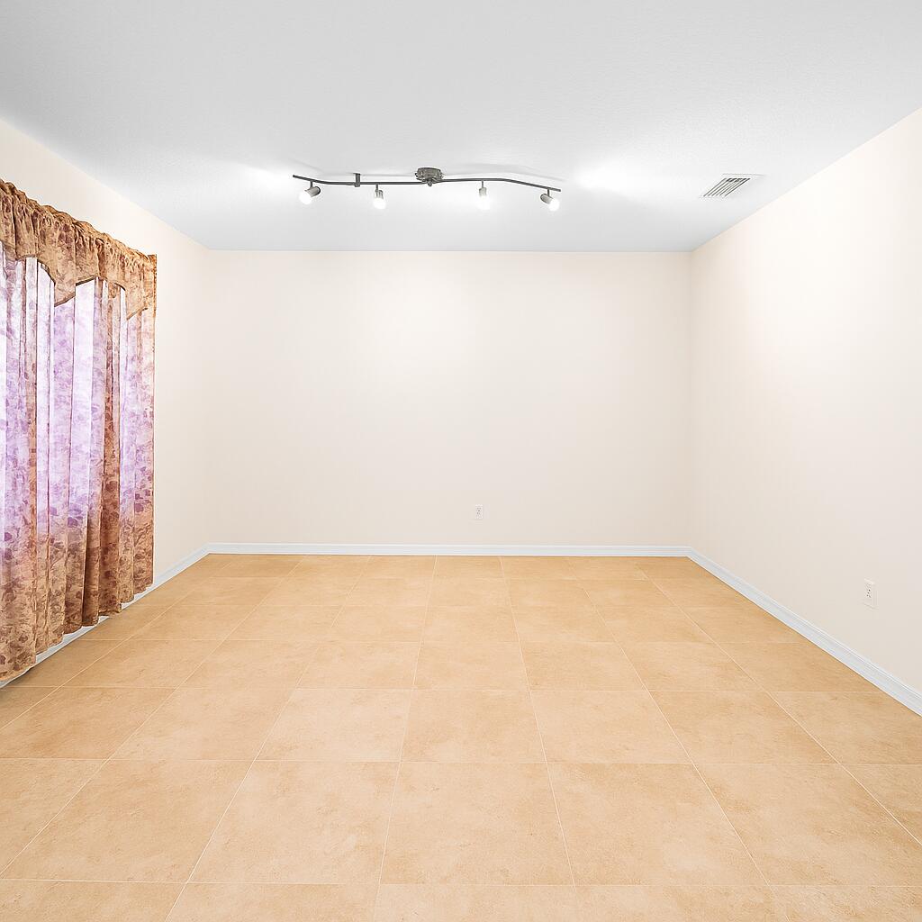 PORT ST LUCIE SECTION 33 - Residential