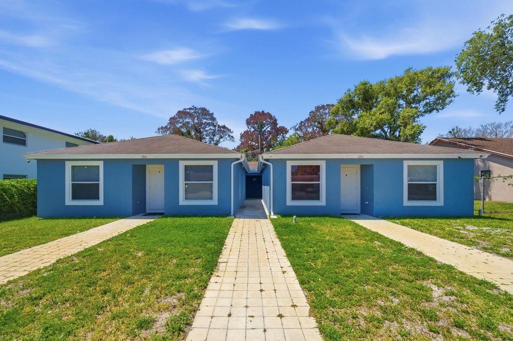 Photo of 1311 Emerald Terrace, Fort Pierce, FL 34950 (MLS # B26028732)