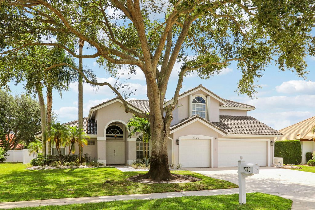 Photo of 7720 Forestay Drive, Lake Worth, FL 33467 (MLS # B26005520)