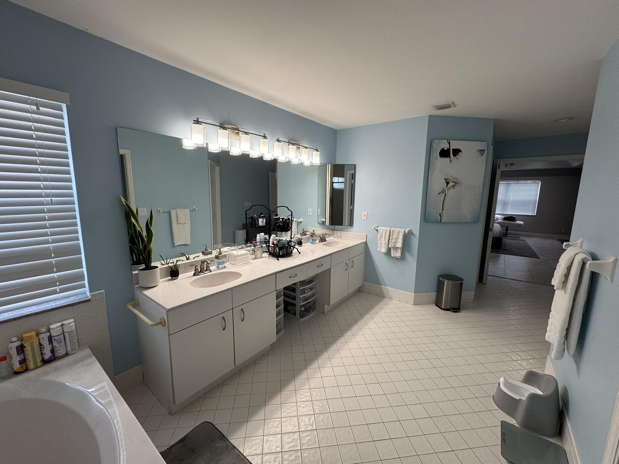 LAKE CHARLESTON PAR R - Residential