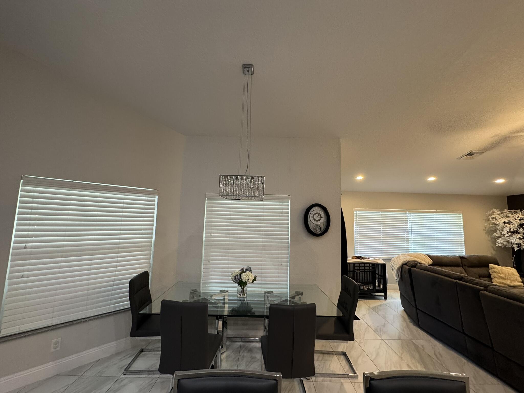 LAKE CHARLESTON PAR R - Residential