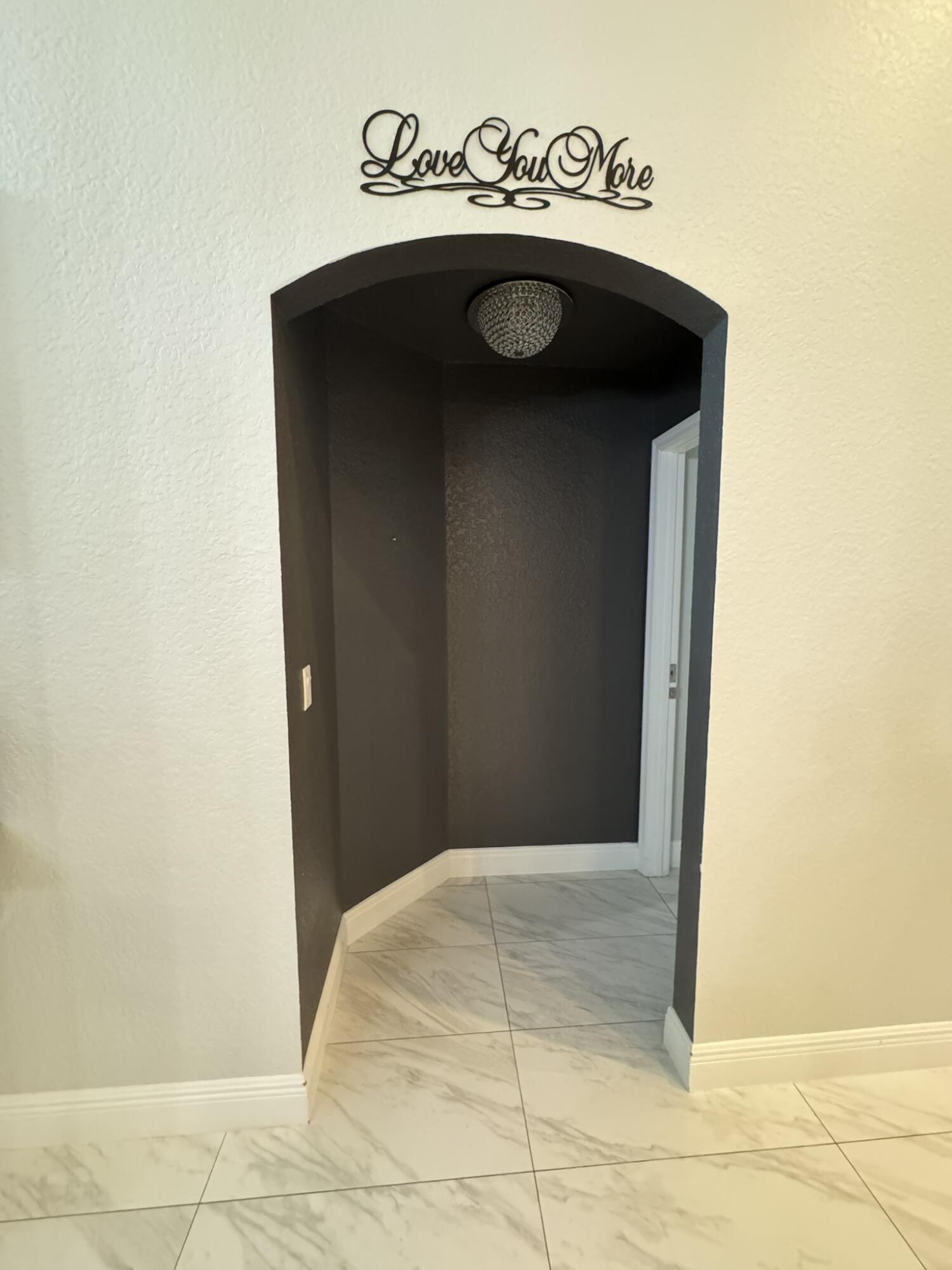 LAKE CHARLESTON PAR R - Residential