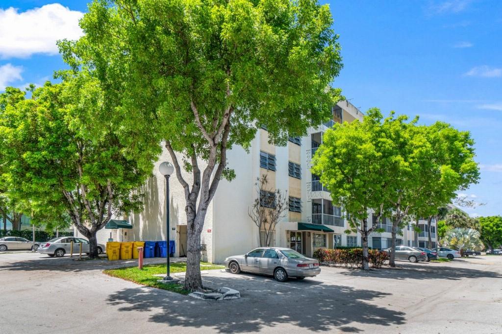 BCP COND APT 405 BLDG G - Residential