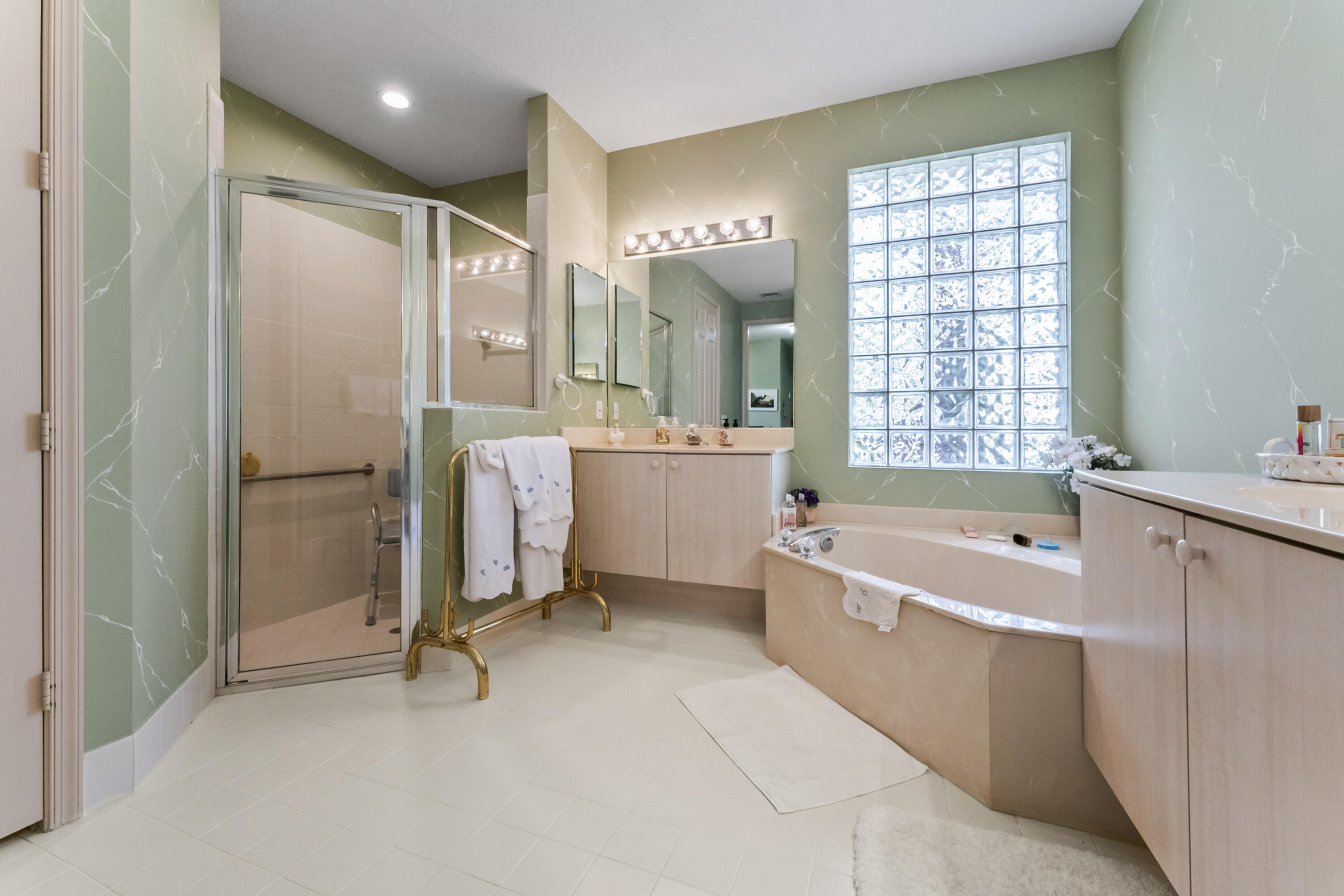 TUSCANY PAR E - Residential