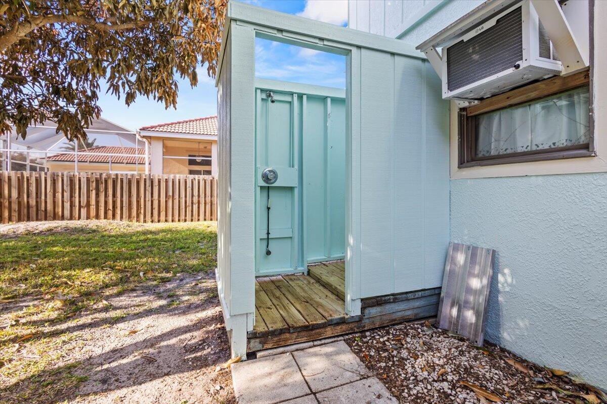 FORT PIERCE SHORES UNIT 5 REPLAT - Residential