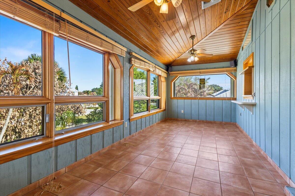 FORT PIERCE SHORES UNIT 5 REPLAT - Residential