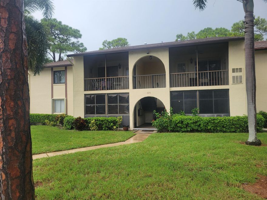 Clean condo New roof installed 2025 , Lots of storage, screened patio great active community 55+ offers seasonal activities and amenities such as tennis, pickleball, bocce & shuffleboard courts, a heated pool with a grill, a clubhouse and library, lake with a walking path. Enjoy dining, shopping, parks, and medical near by