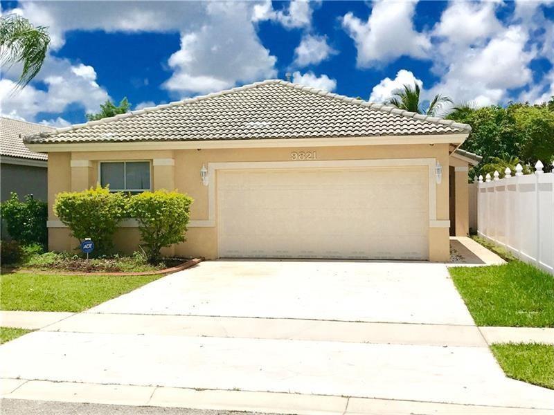 Beautifully Appointed Pool Home in Sought-After Plum Bay Community!
This spacious and well-maintained home features tile and wood flooring throughout—no carpet! Enjoy separate formal living and dining areas, a generously sized master suite with dual sinks, soaking tub, and walk-in shower. The desirable split floor plan includes a versatile 4th bedroom that can serve as a den or home office. Step outside to a fully fenced backyard with a private pool—perfect for relaxing or entertaining. Pet-friendly and includes pool and lawn care in the rent. Don’t miss out—schedule your showing and secure this home just in time for the school year!