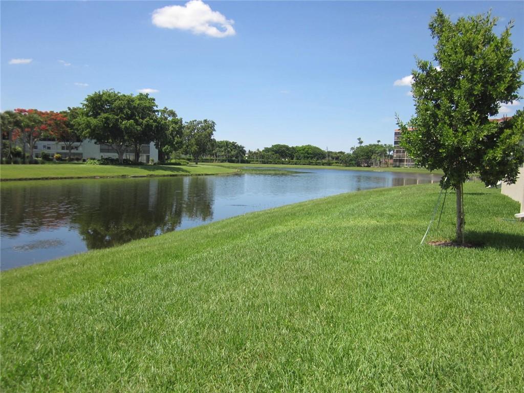 AVALON TRAILS AT VILLAGES - Residential