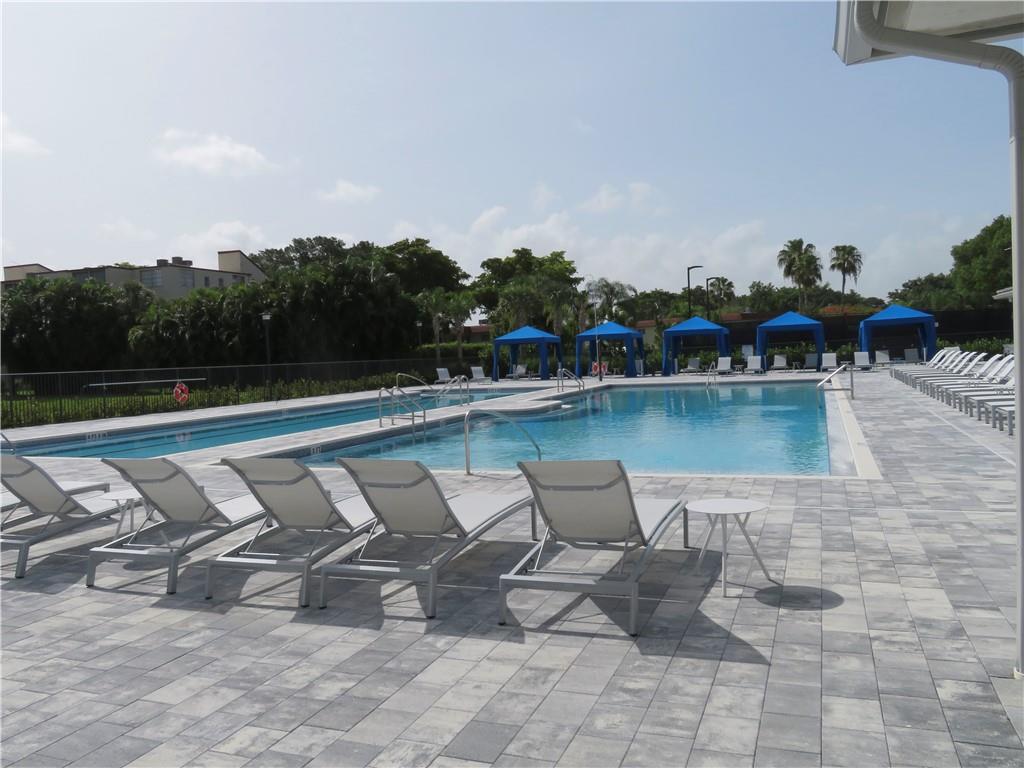 AVALON TRAILS AT VILLAGES - Residential