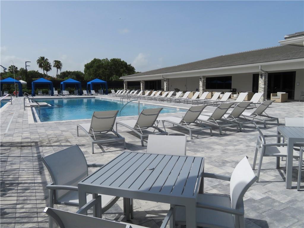 AVALON TRAILS AT VILLAGES - Residential
