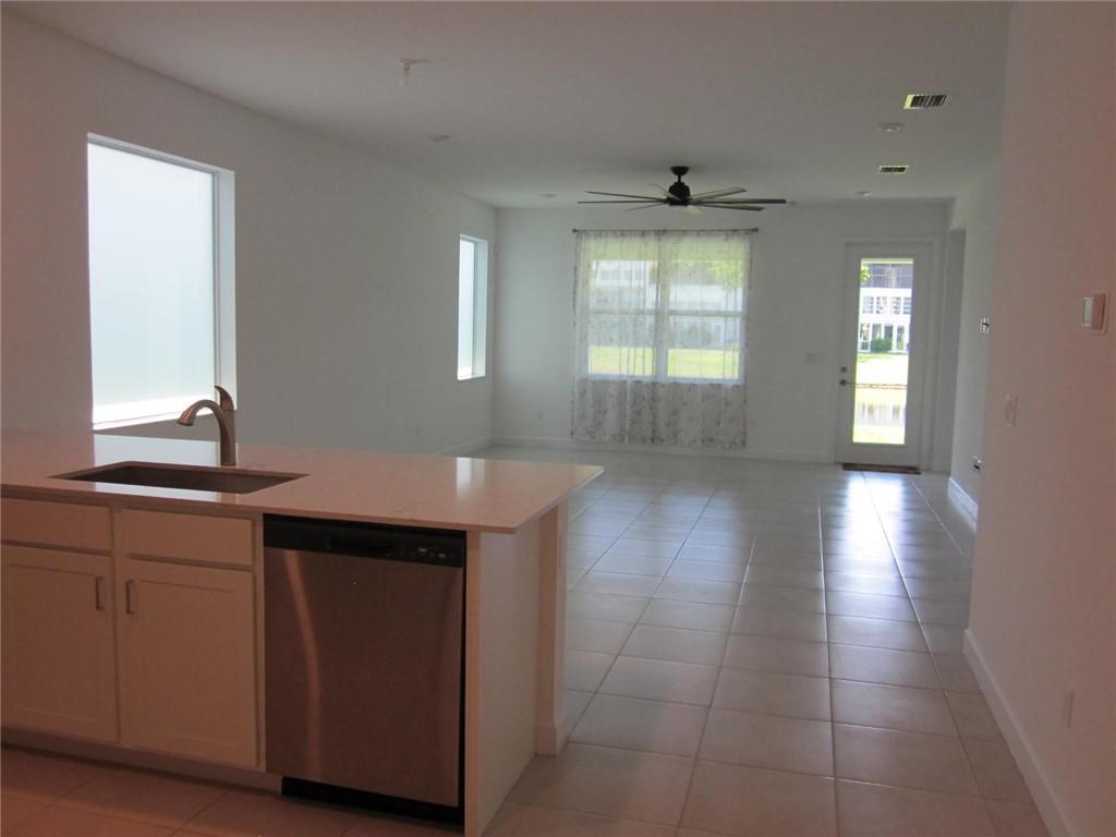 AVALON TRAILS AT VILLAGES - Residential