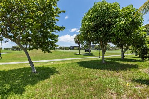 Tiny photo for 6590 Fountains Circle, Lake Worth, FL 33467 (MLS # R11156762)