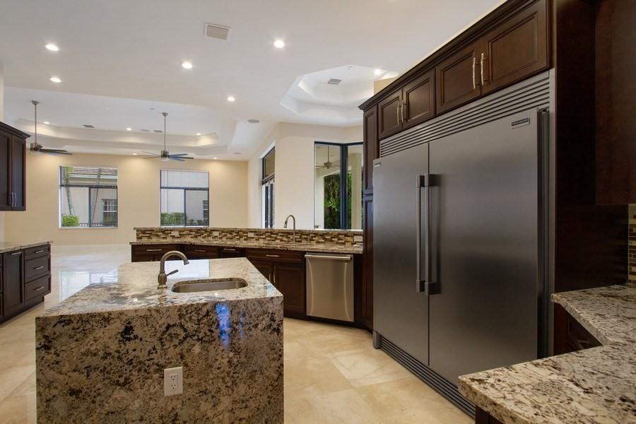 HERON ESTATES/HERON BAY - Residential