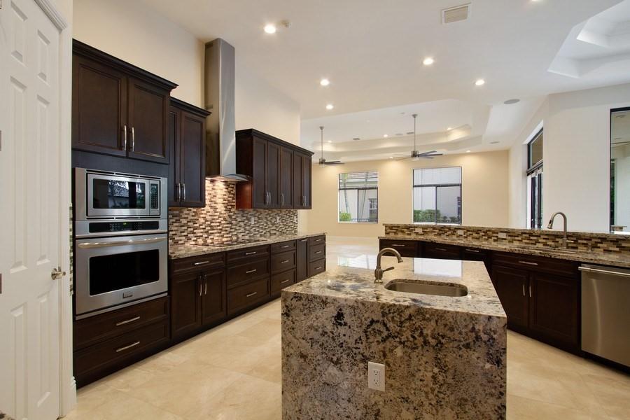 HERON ESTATES/HERON BAY - Residential