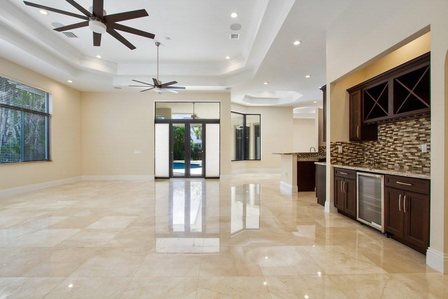 HERON ESTATES/HERON BAY - Residential