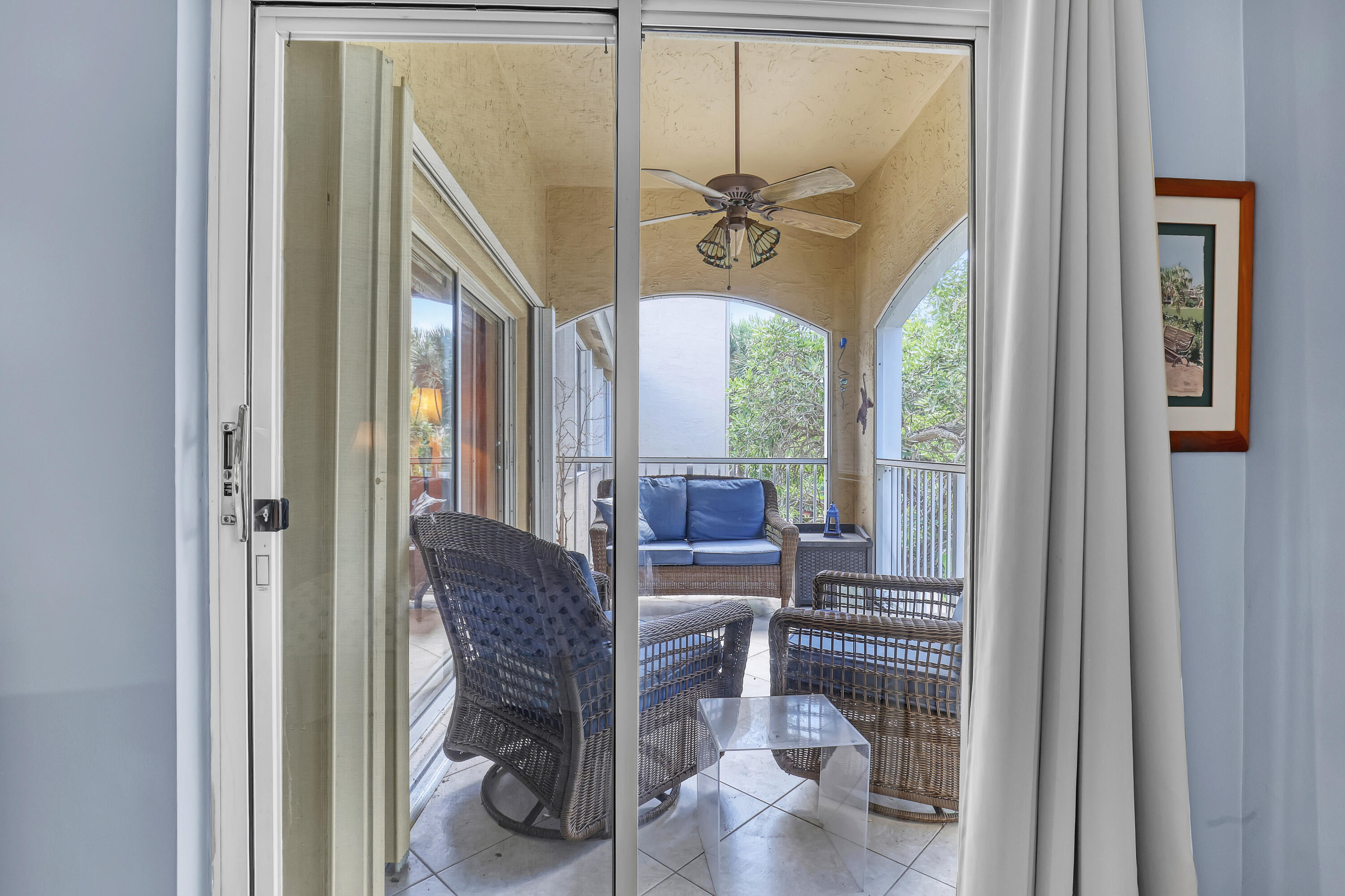 LIGHTHOUSE COVE AT TEQUESTA CONDO - Residential