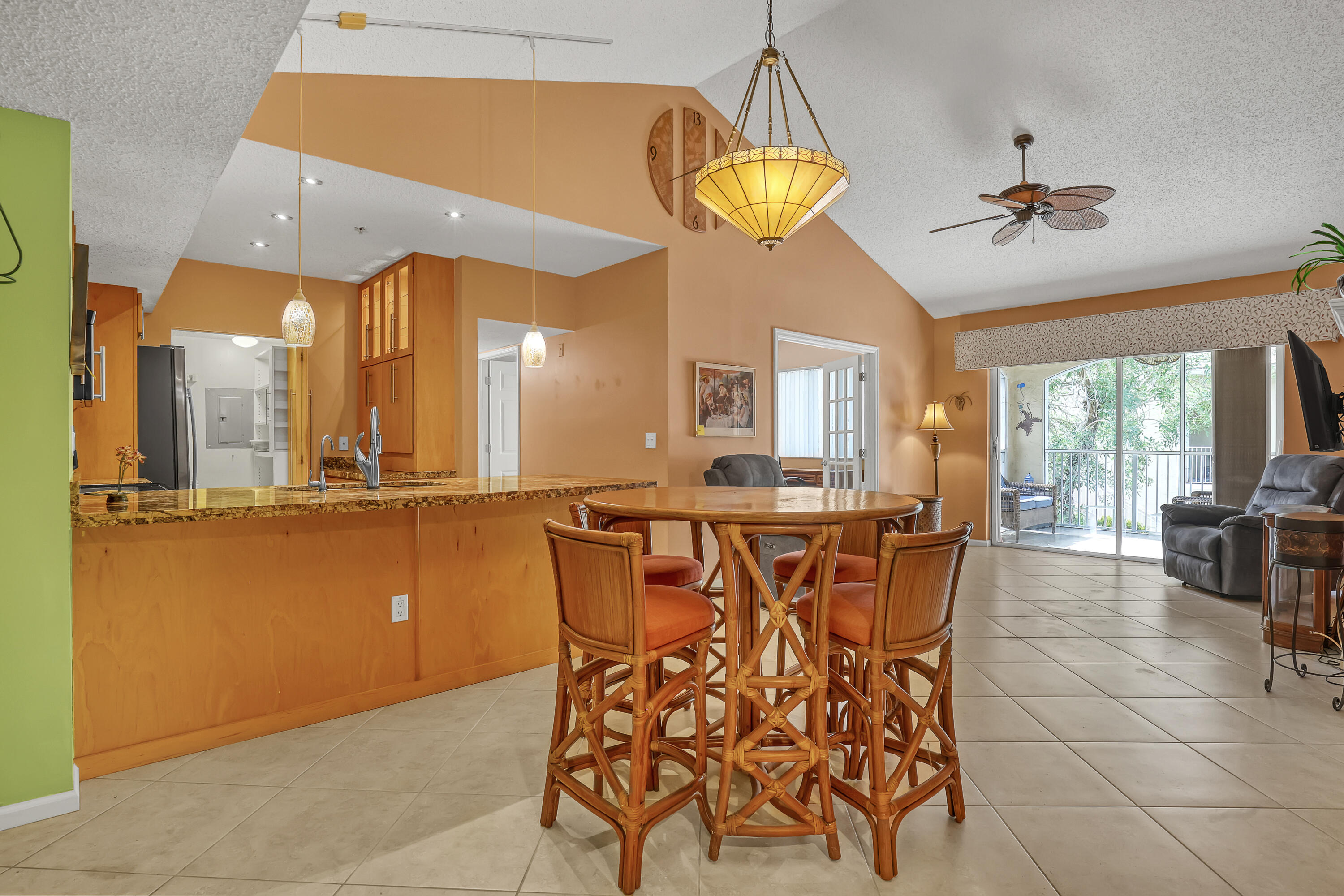 LIGHTHOUSE COVE AT TEQUESTA CONDO - Residential