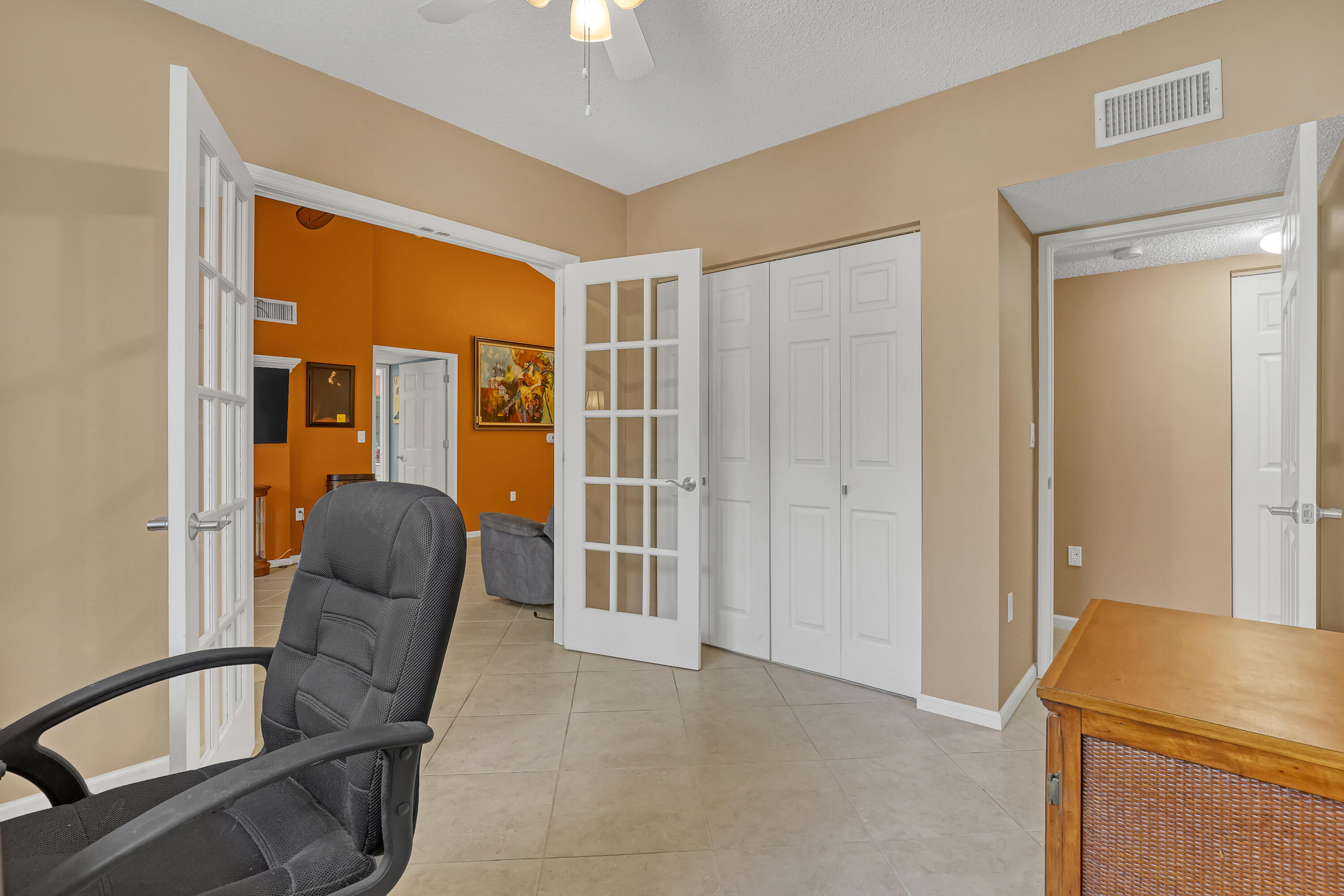 LIGHTHOUSE COVE AT TEQUESTA CONDO - Residential
