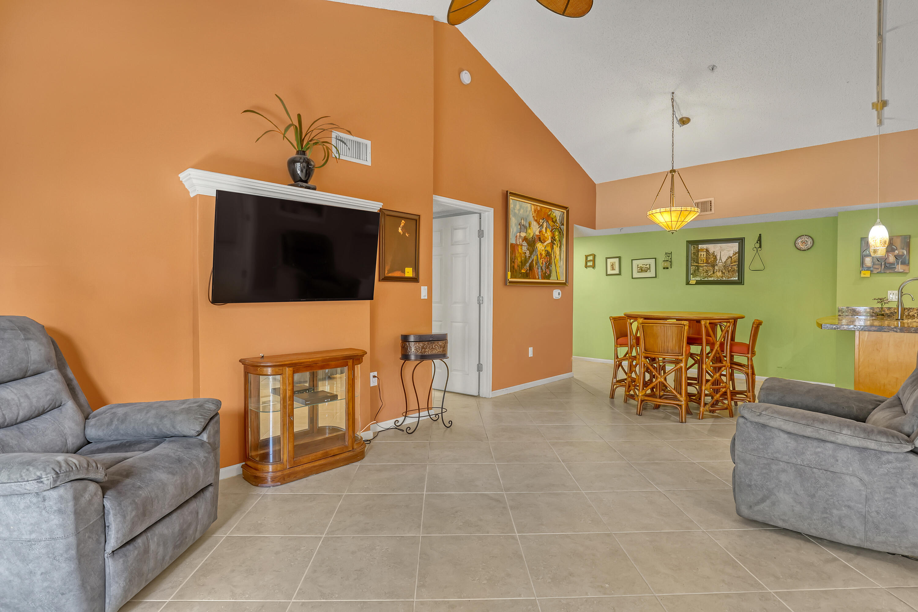 LIGHTHOUSE COVE AT TEQUESTA CONDO - Residential