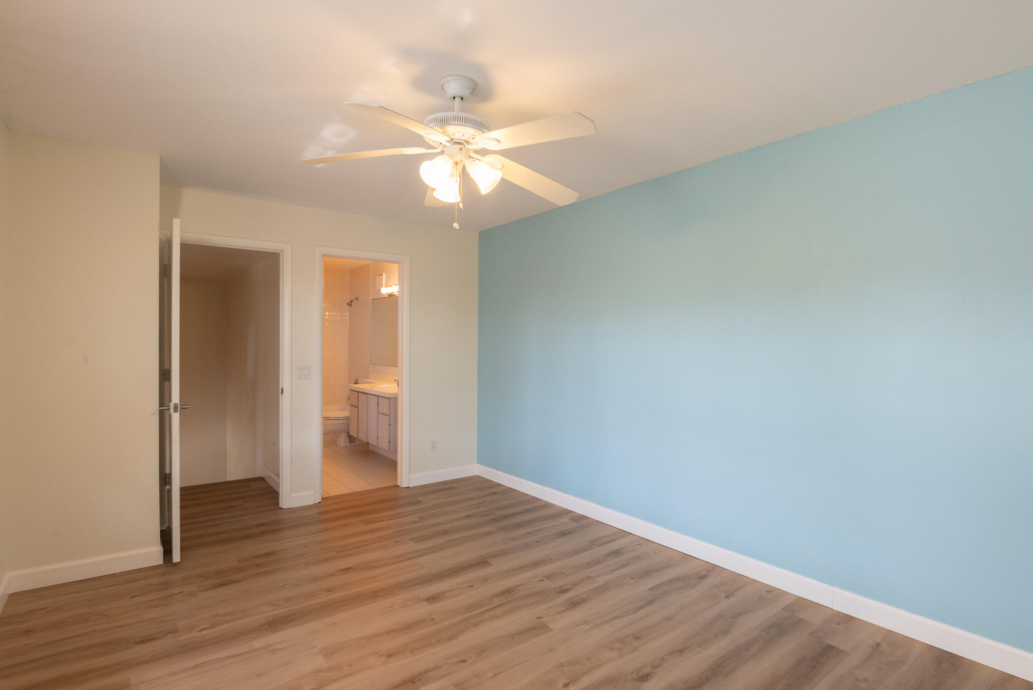 WELLESLEY AT LAKE CLARKE SHORES - Residential