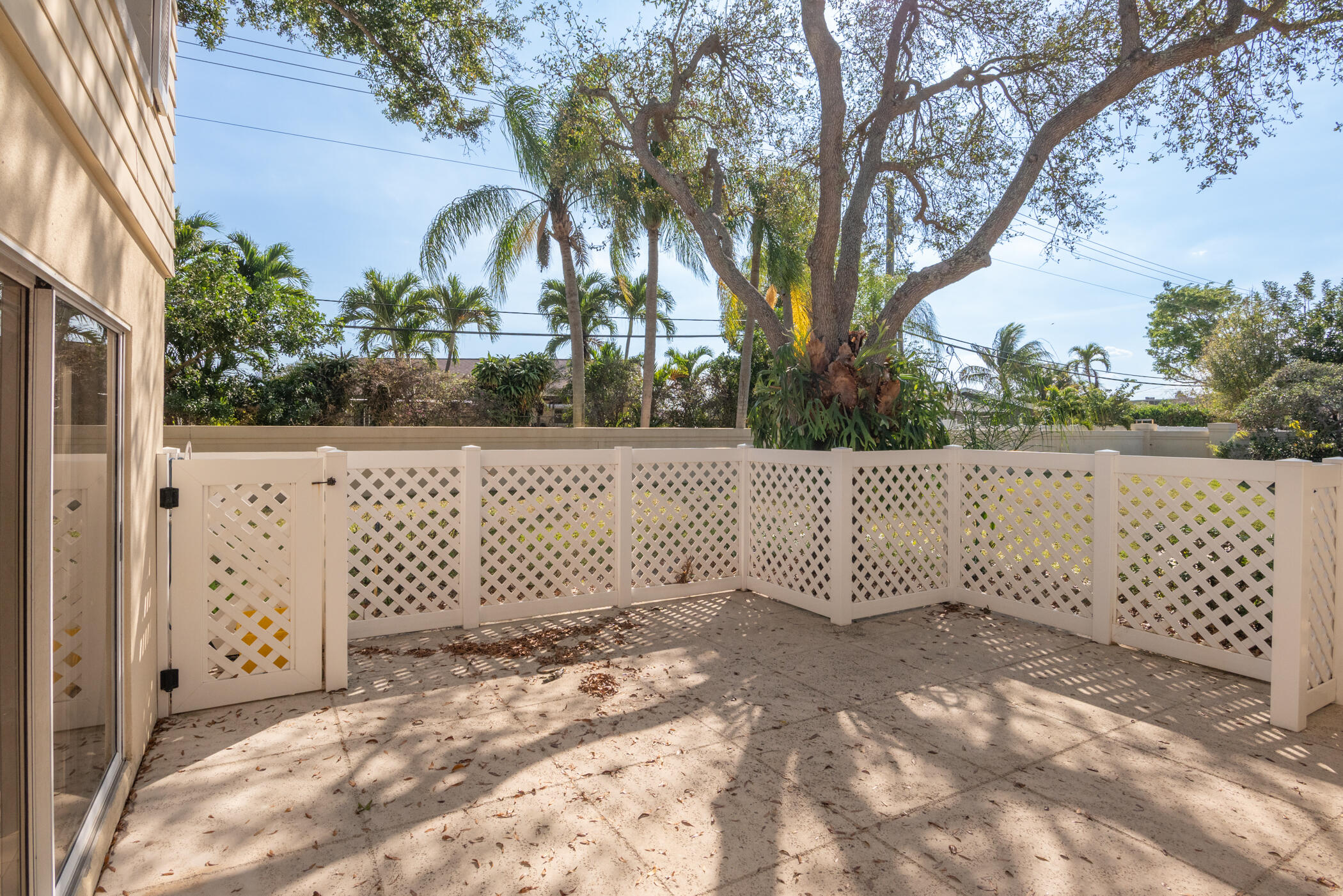 WELLESLEY AT LAKE CLARKE SHORES - Residential