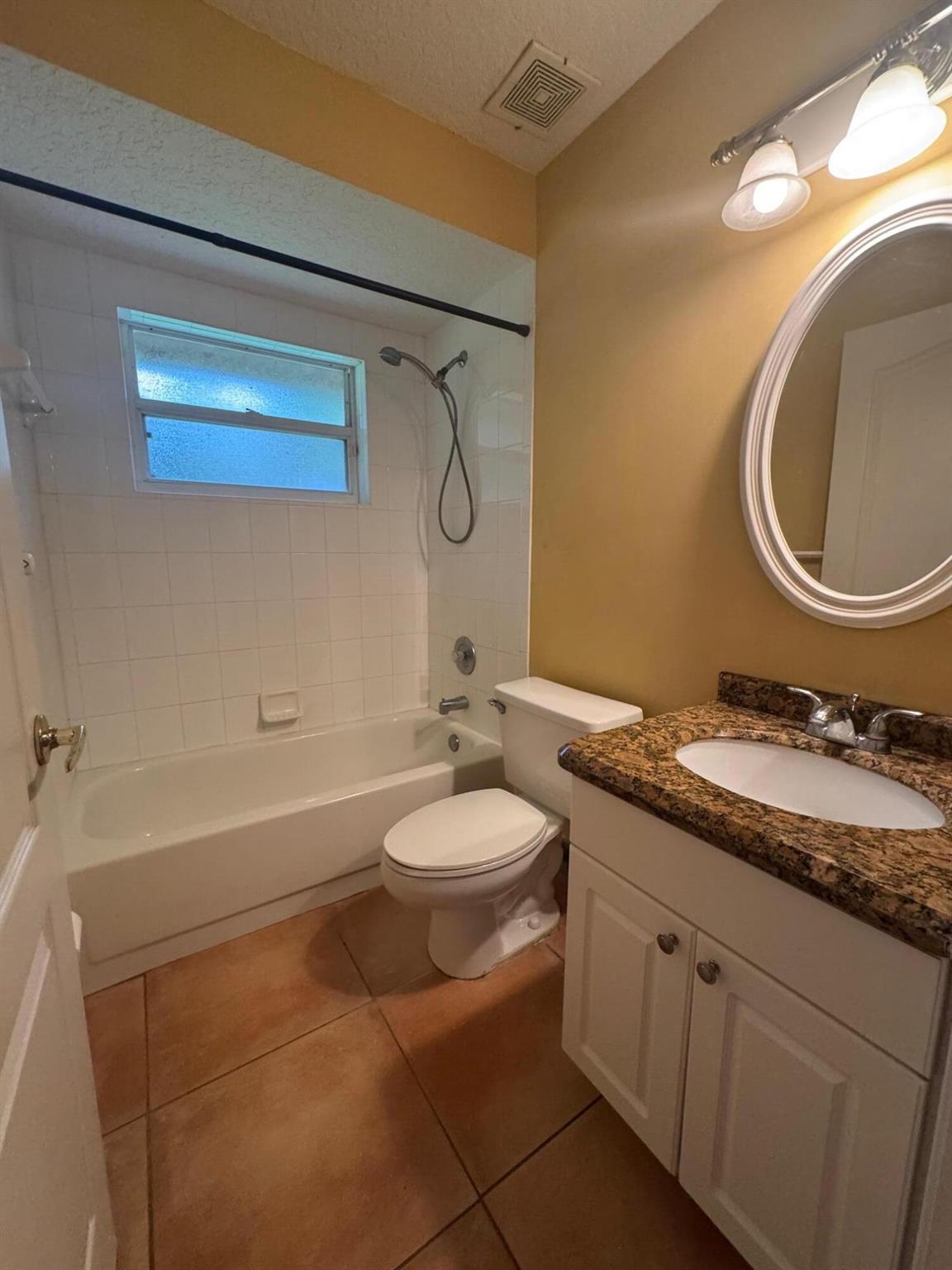 ACREAGE & UNREC - Residential Lease