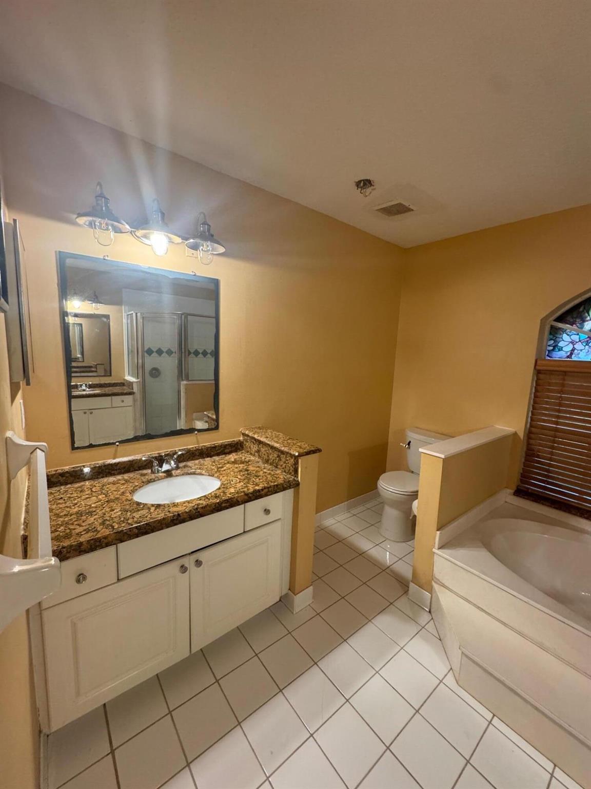 ACREAGE & UNREC - Residential Lease