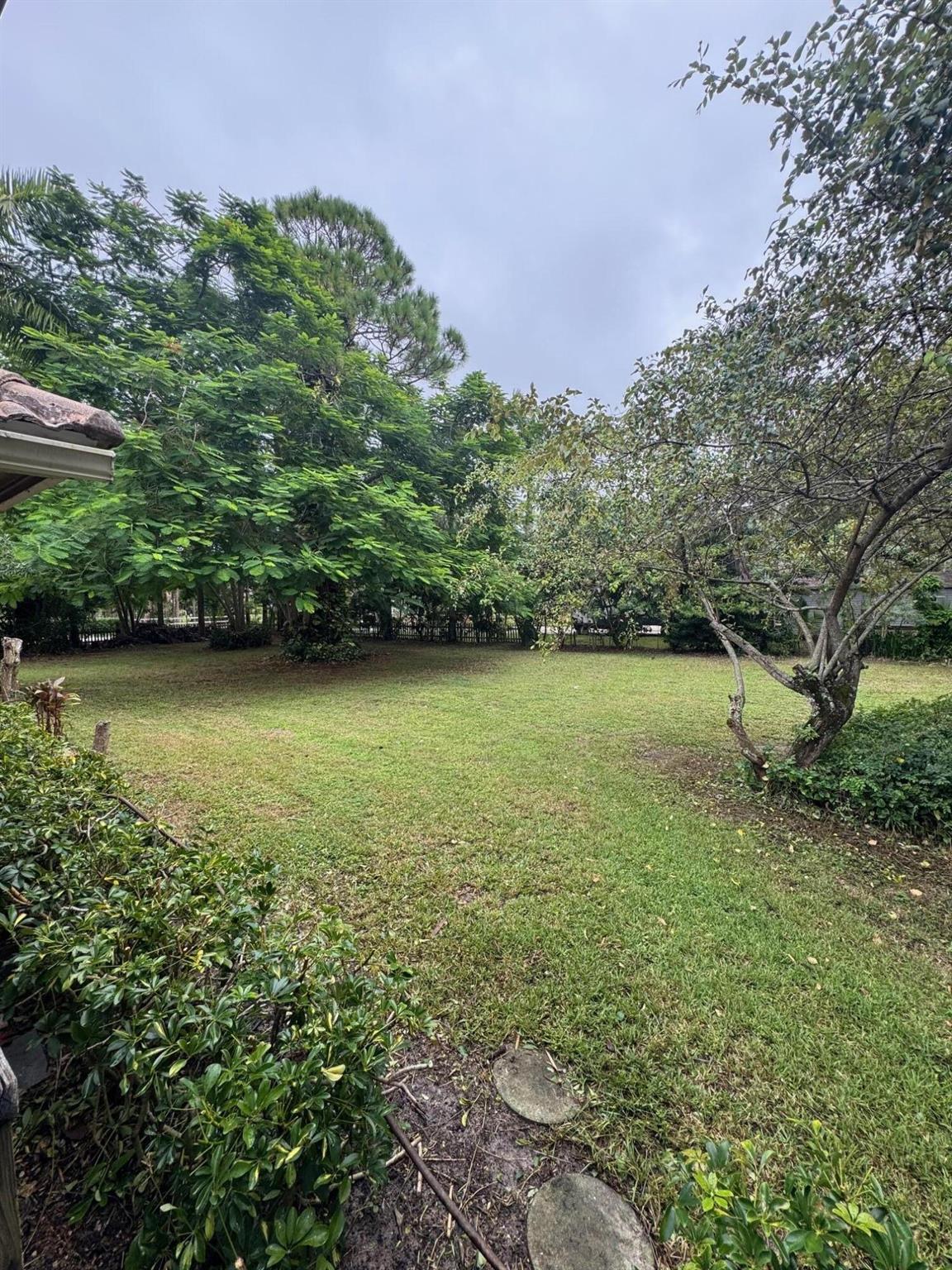 ACREAGE & UNREC - Residential Lease