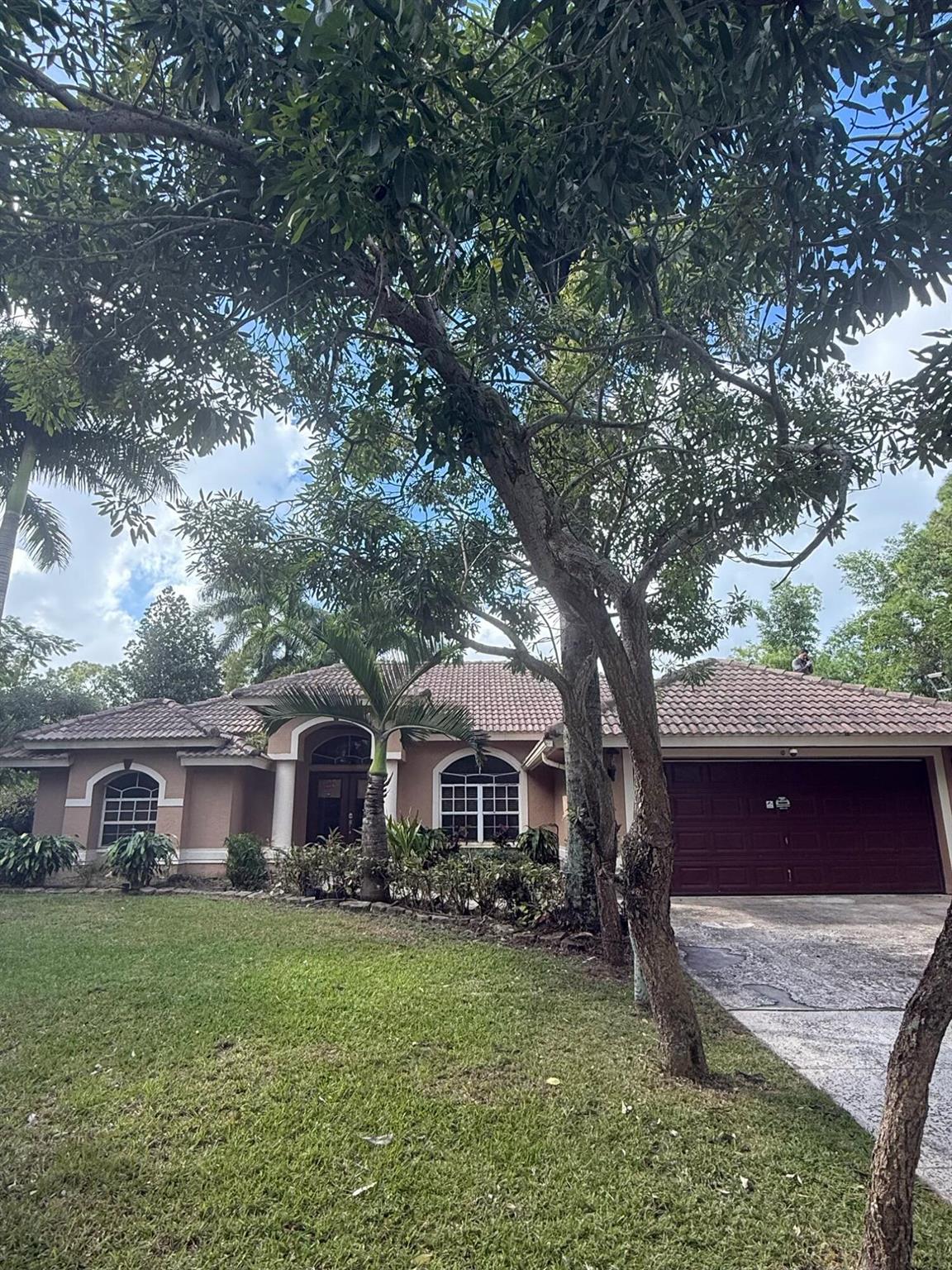 ACREAGE & UNREC - Residential Lease