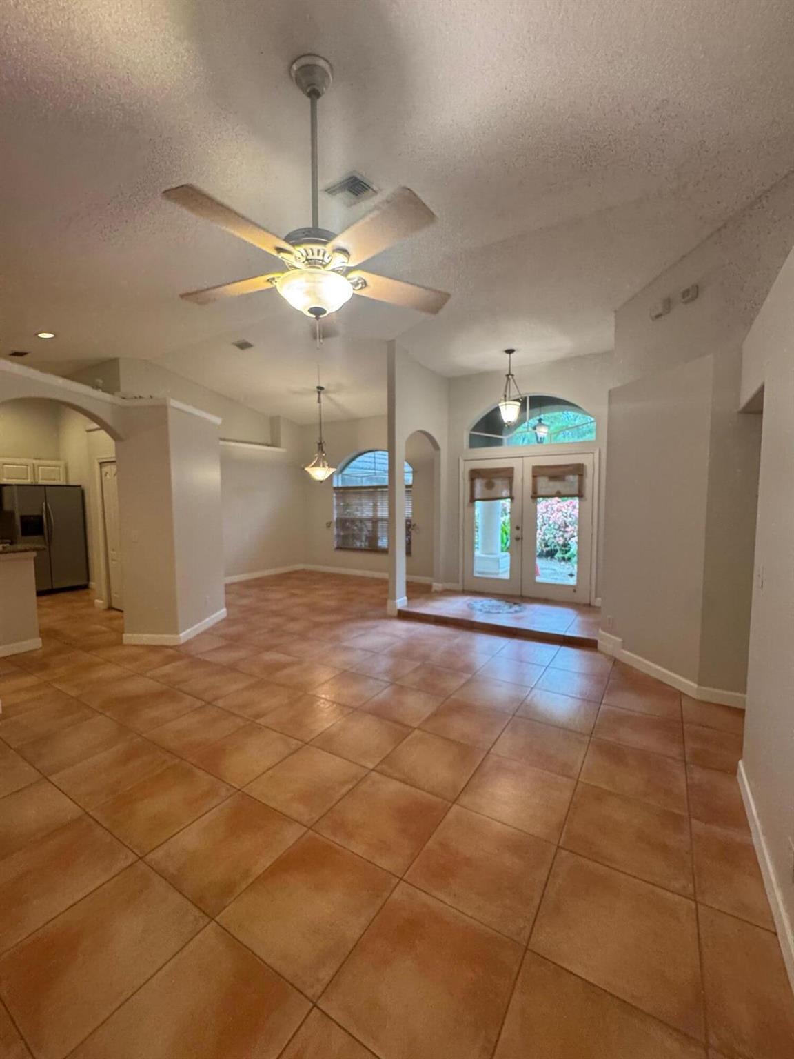 ACREAGE & UNREC - Residential Lease