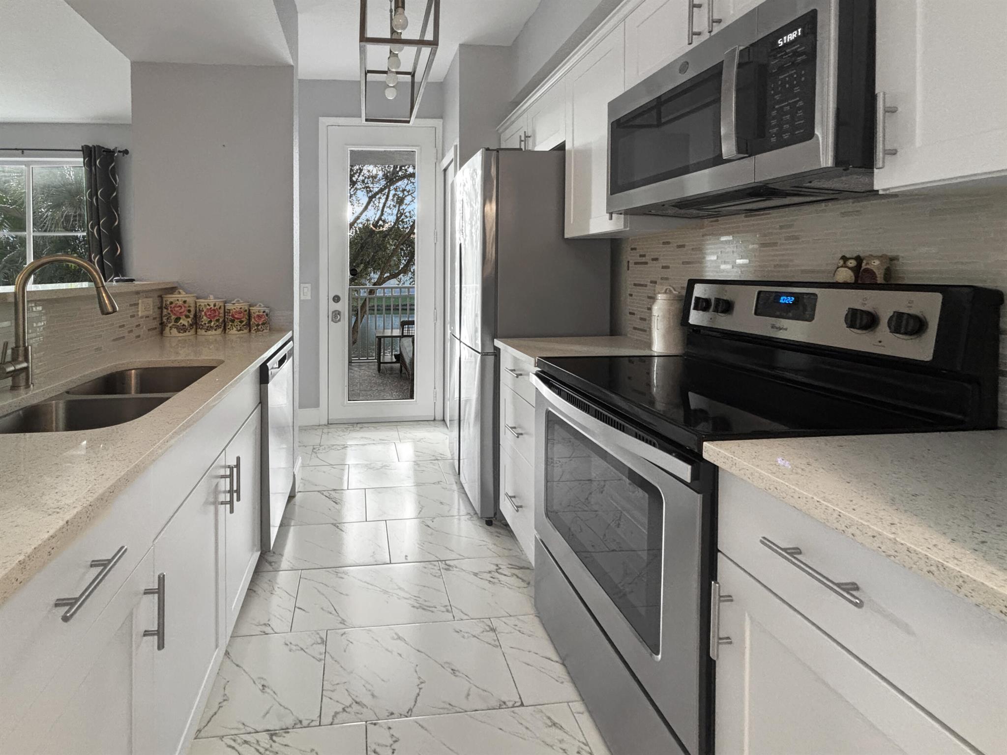 RESIDENCES AT LEGACY PLAC - Residential Lease