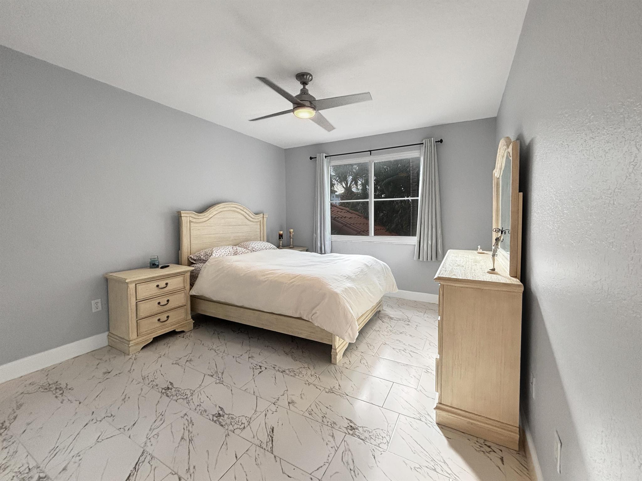 RESIDENCES AT LEGACY PLAC - Residential Lease