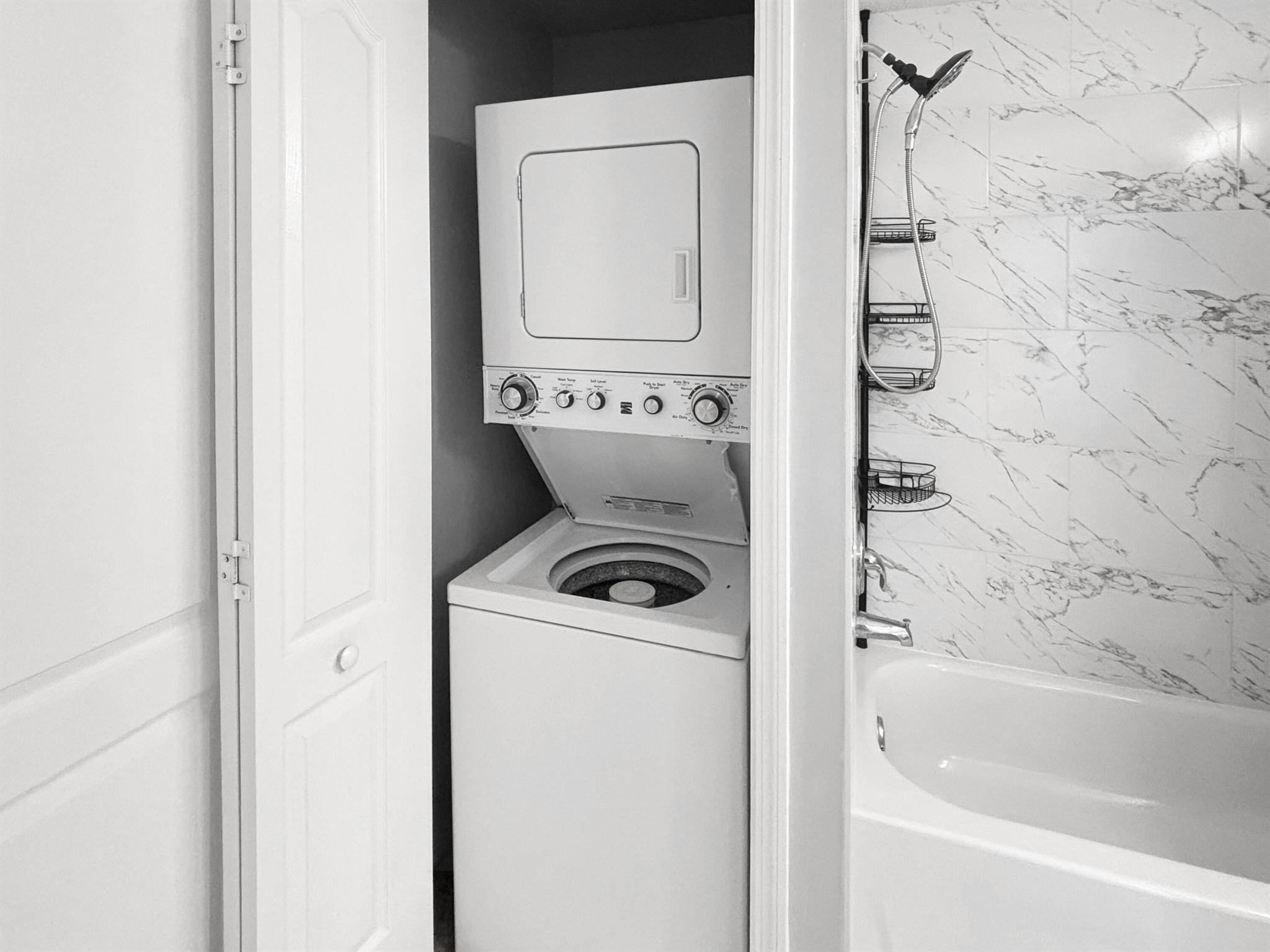 RESIDENCES AT LEGACY PLAC - Residential Lease