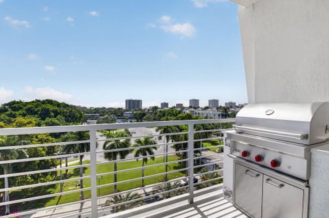 Tiny photo for 495 E Royal Palm Road #601, Boca Raton, FL 33432 (MLS # B26050936)
