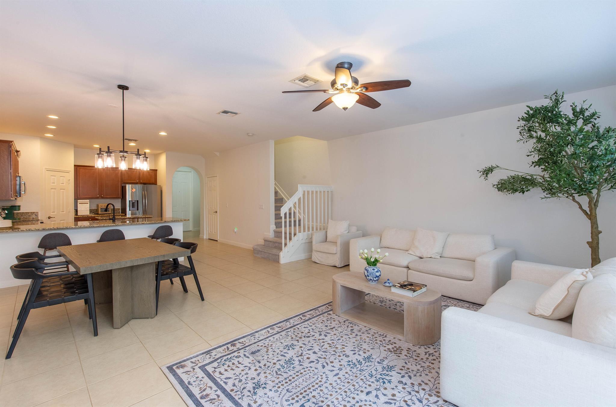 WELLINGTON PARC - Residential Lease