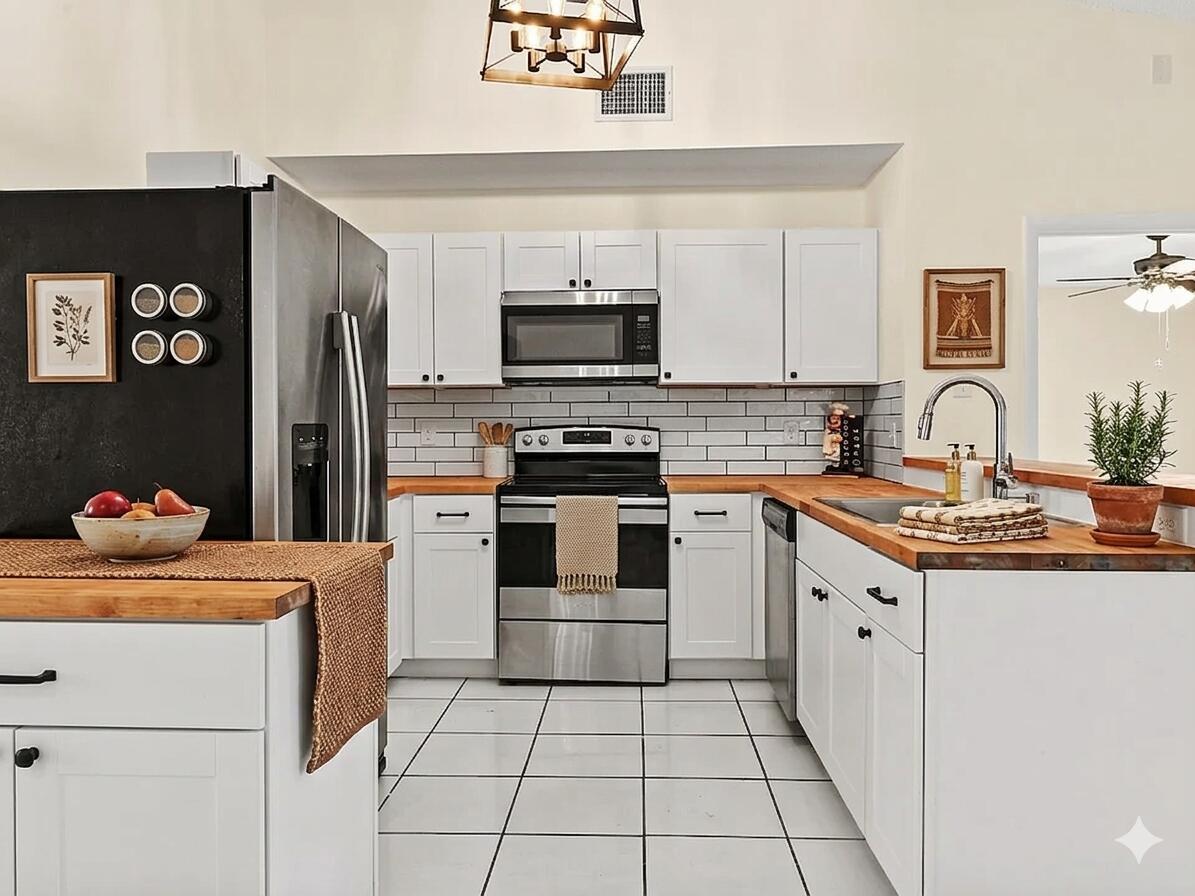 COUNTRYWOOD - Residential