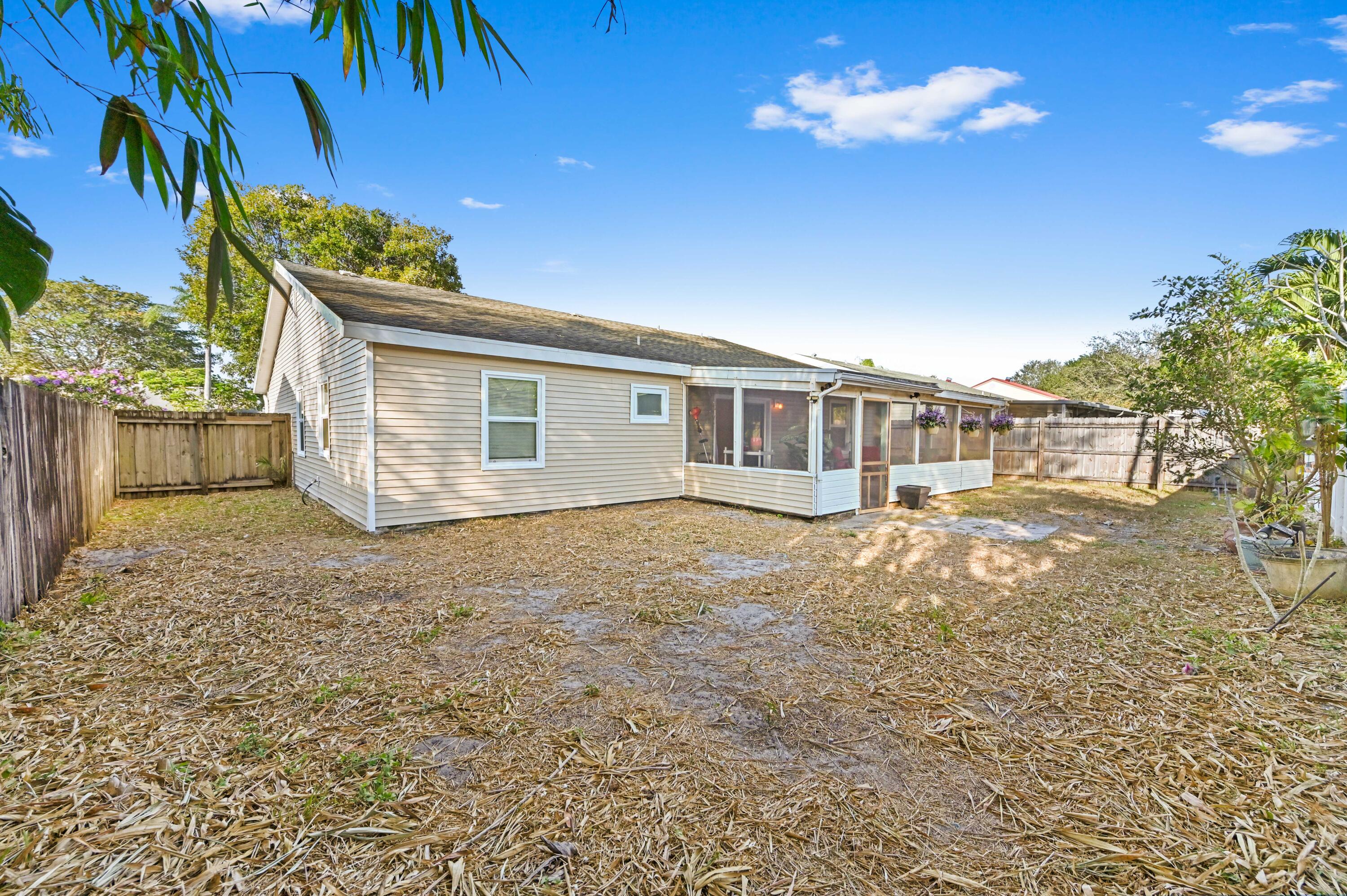 COUNTRYWOOD - Residential