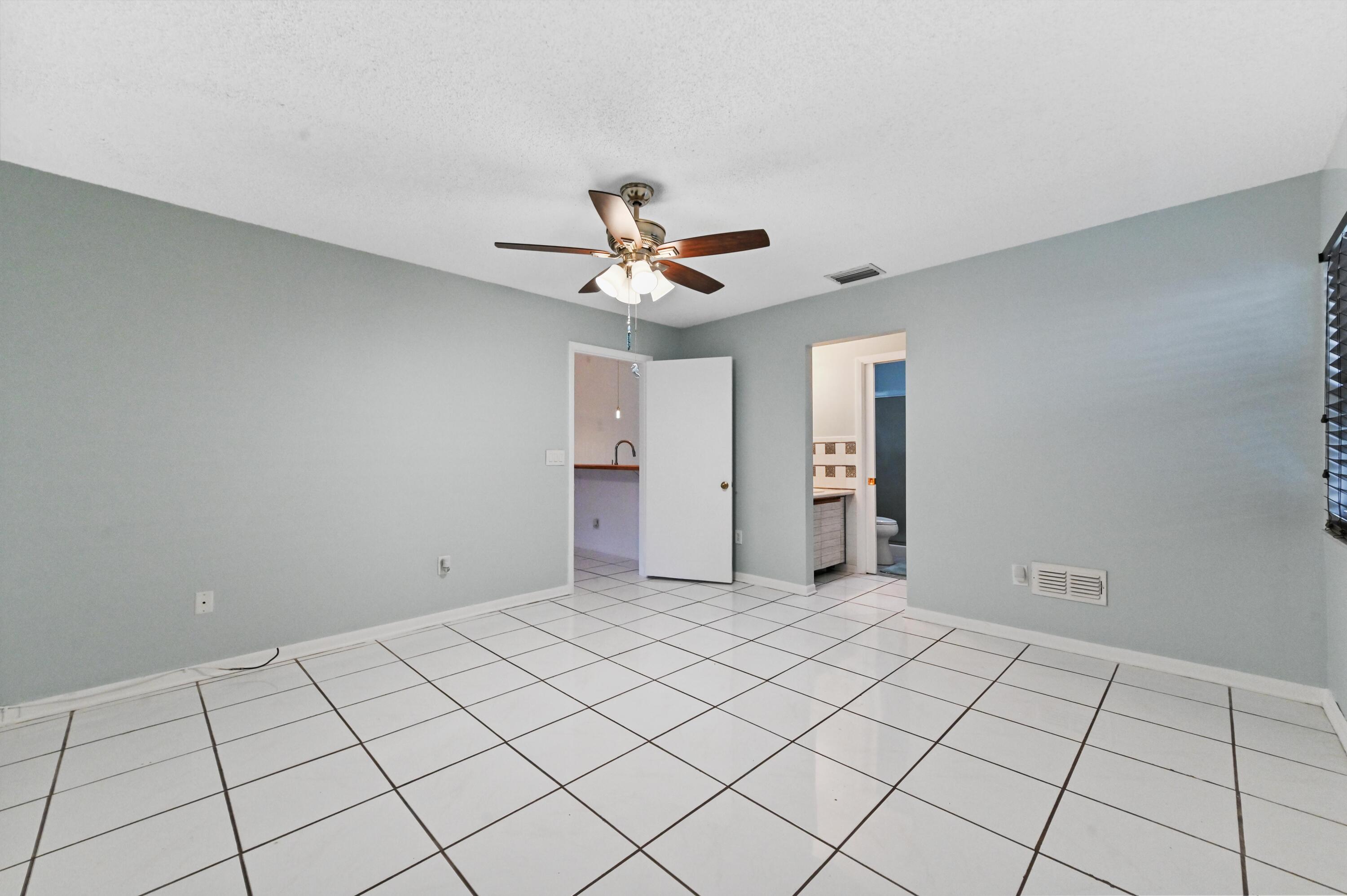 COUNTRYWOOD - Residential