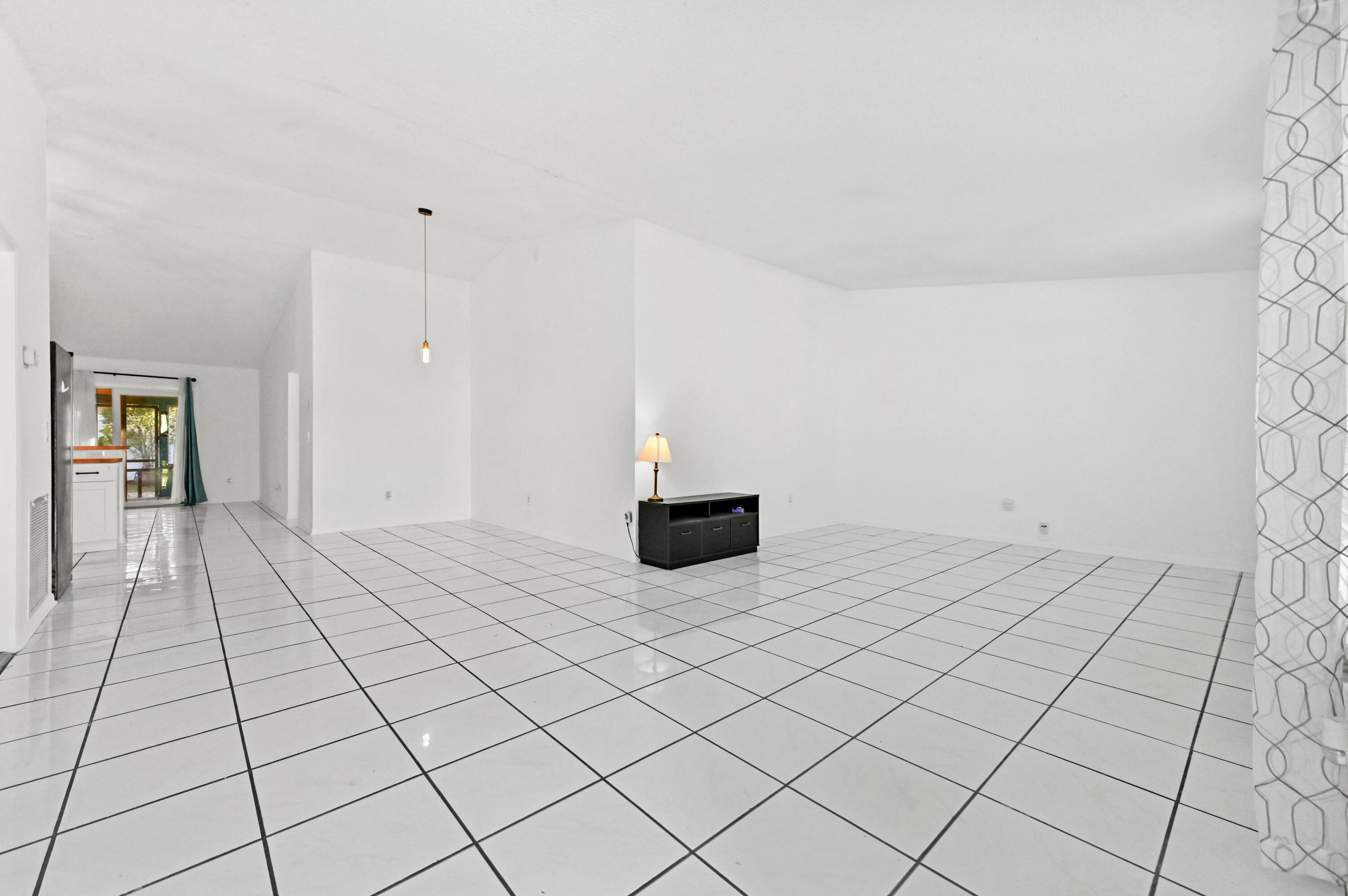 COUNTRYWOOD - Residential