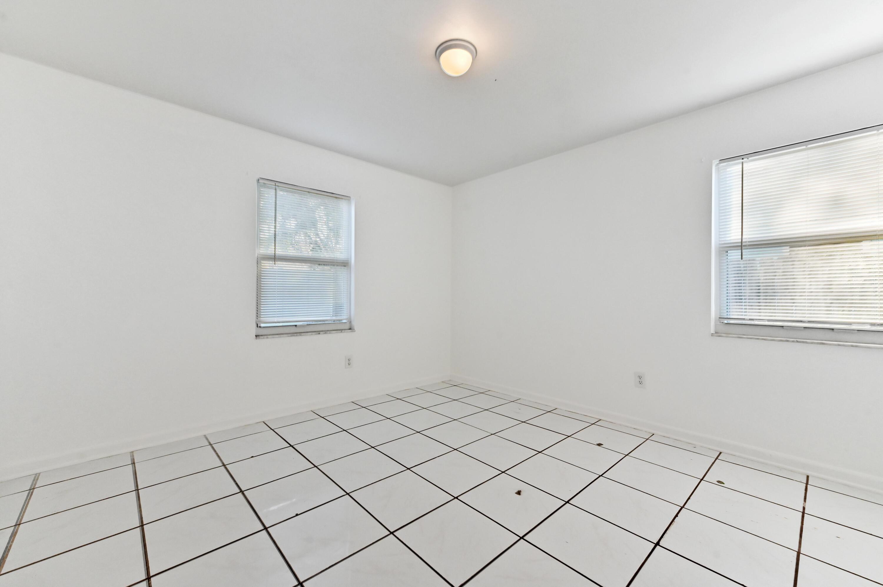 COUNTRYWOOD - Residential