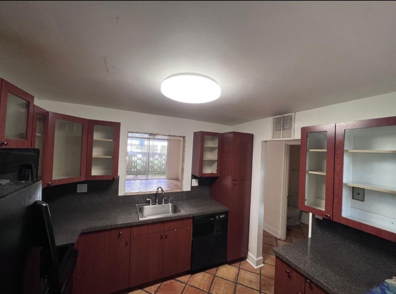 410 NW 68th Ave 104