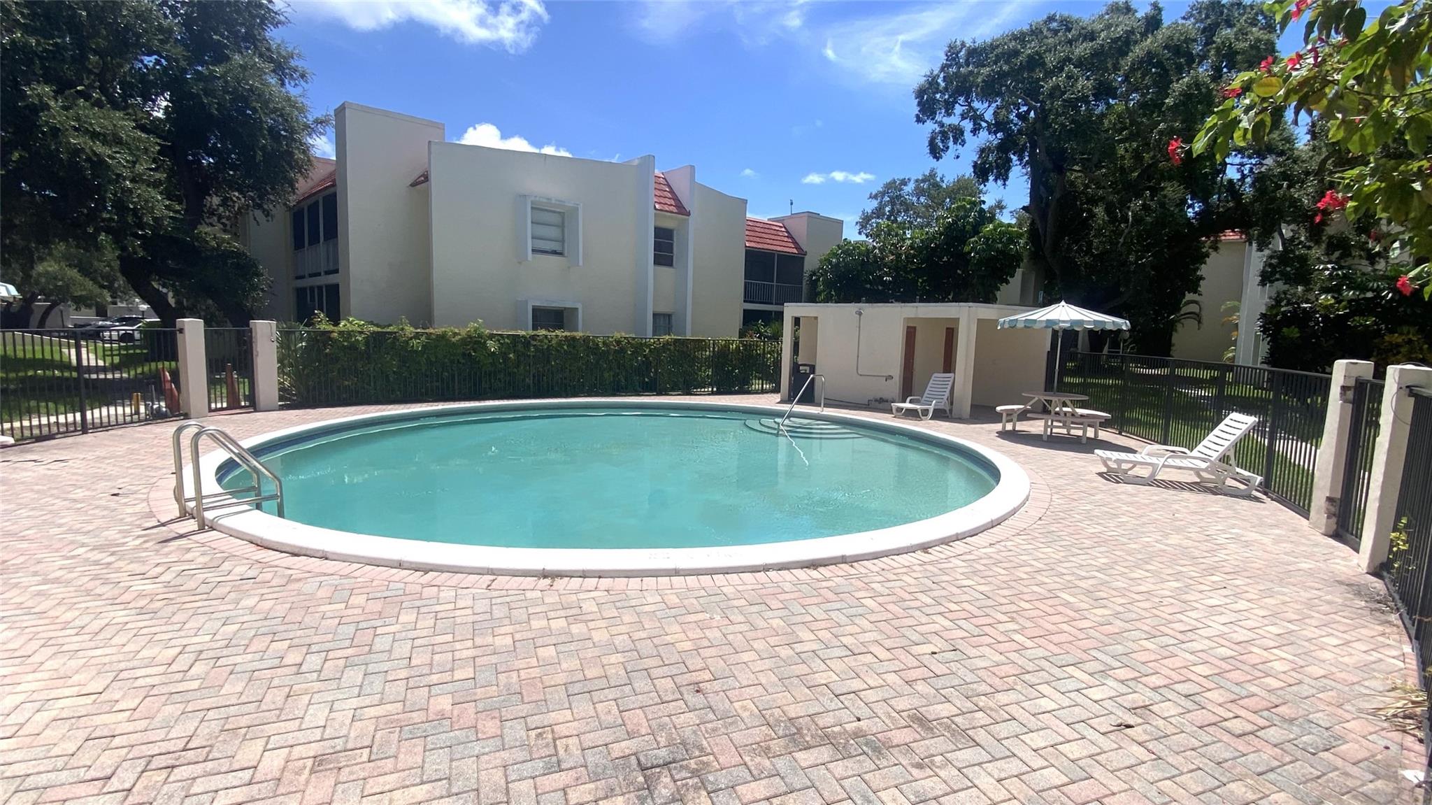 Updated studio across from FAU. 1st floor unit. Freshly painted, tiled floor, large balcony. 2 people max per association rules. All ages. No pets. Quick approval process.