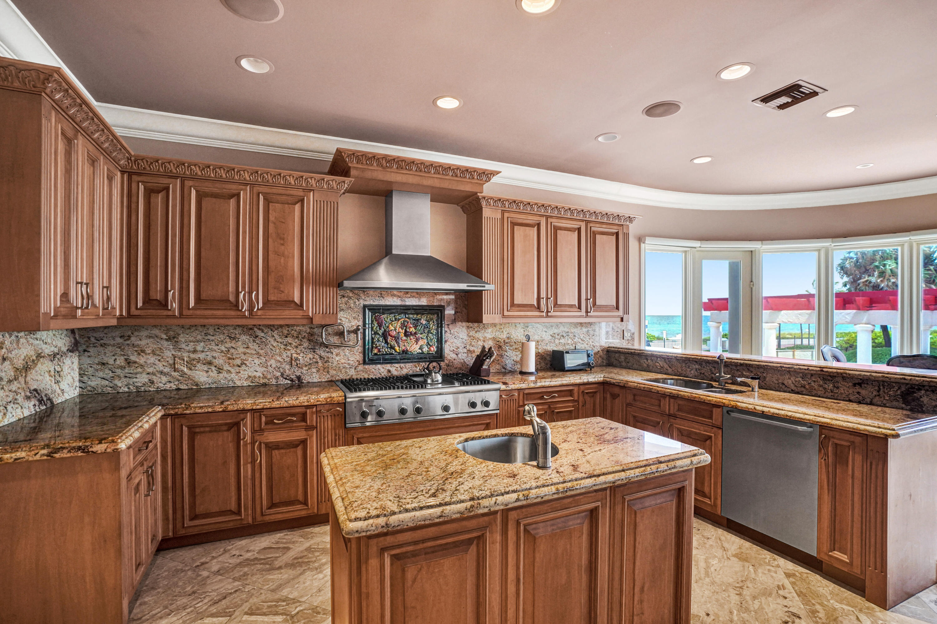 LAS OLAS BY THE SEA EXT - Residential